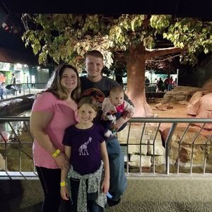 Meet your Posher, Lizzie